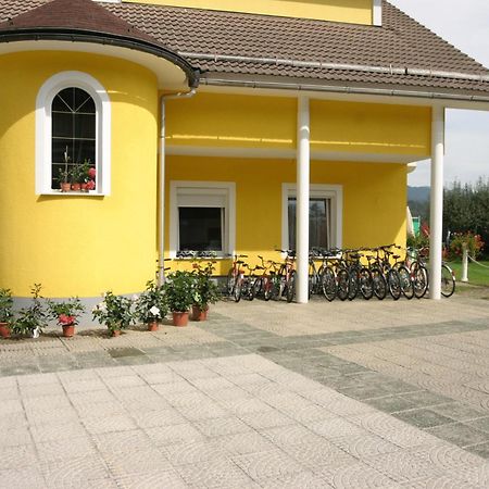 Sport Manca Garni Hotel Radovljica Exterior photo